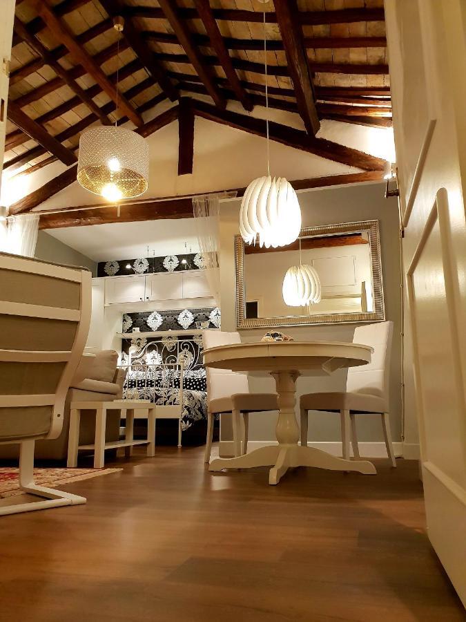 La Casa Nel Castello Villa ออสเตียอันตีกา ภายนอก รูปภาพ